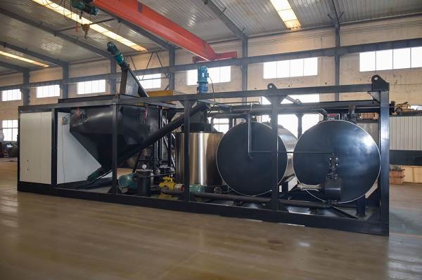 Discuss the characteristics of modified bitumen machine